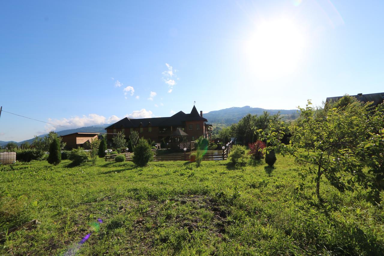 Hôtel Pid Goroyu à Chorna Tysa Extérieur photo